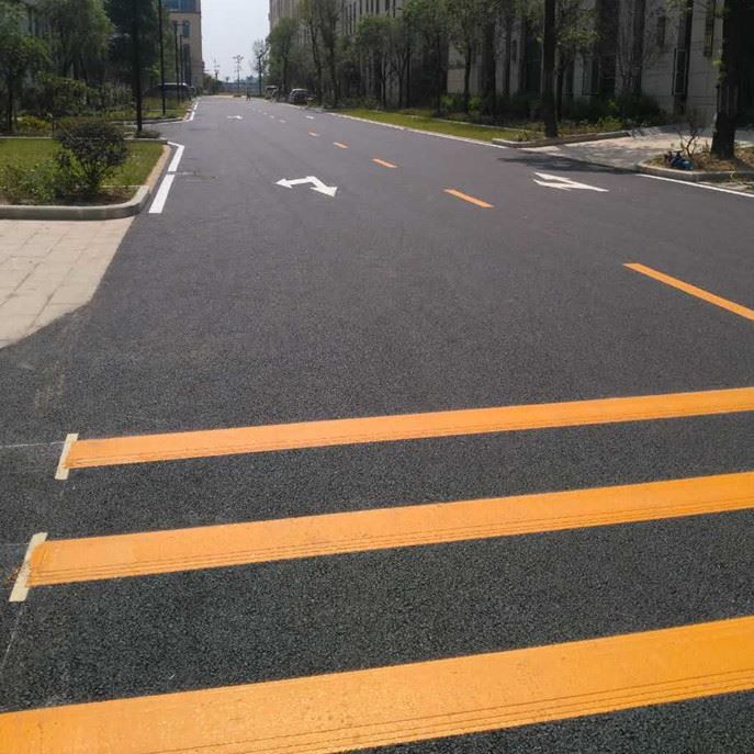 A diferença entre pintura e pintura de estrada